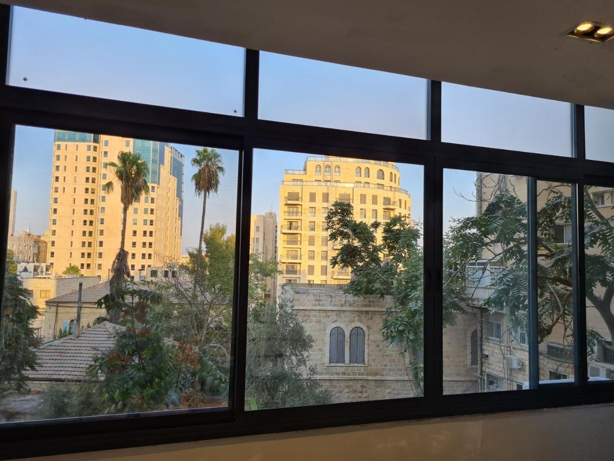 King George In The Center Of Jerusalem Exterior photo